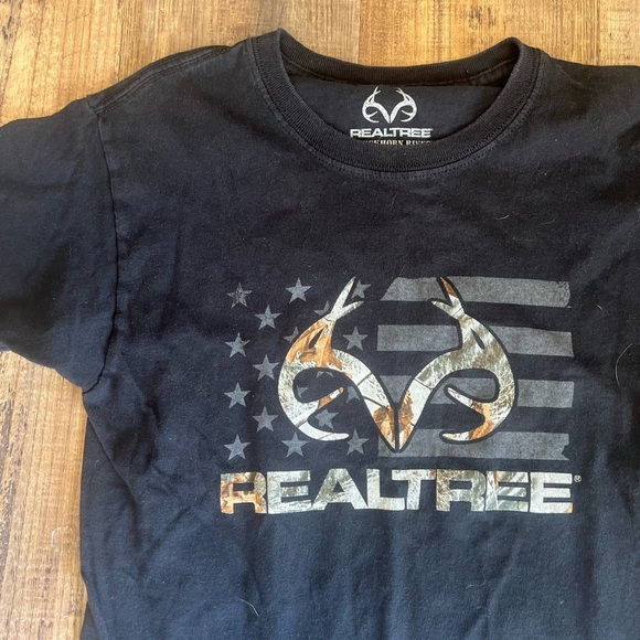 Realtree Black Short Sleeve Tee with Logo - Picture 2 of 3